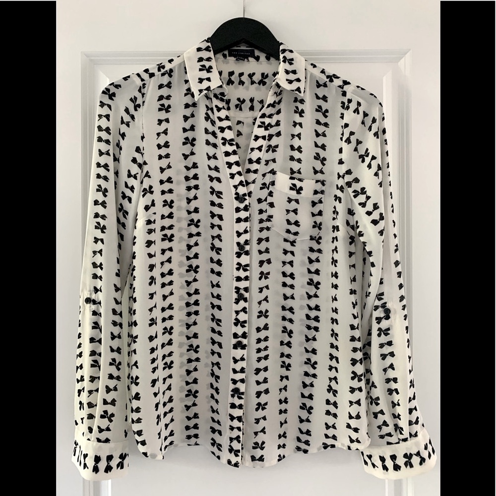 DONATED***Black/Off-White Bow Blouse 🎀